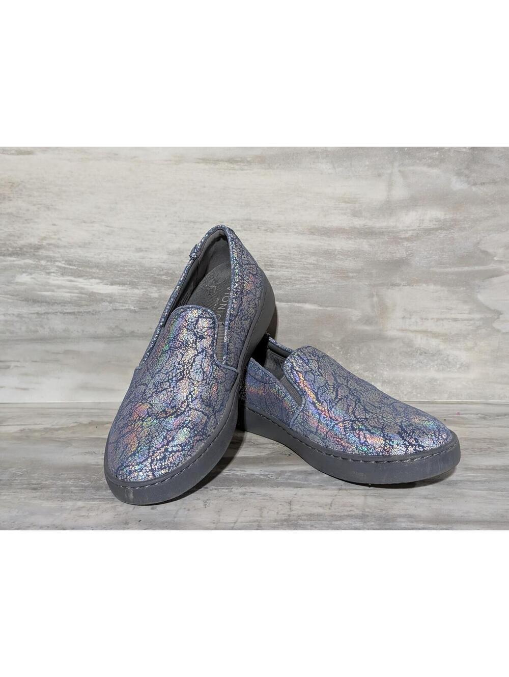 Vionic Avery Metallic Slip-On Shoes Size 7.5